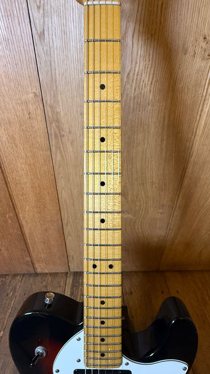 Fender Telecaster Modern Player Thinline Deluxe